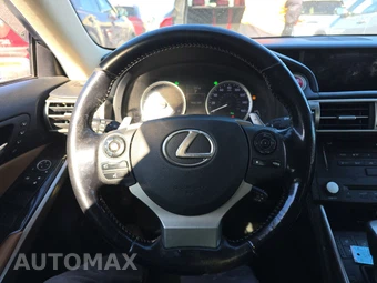 2016 Lexus IS 350 – miniatura 16