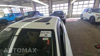2016 Lexus IS 350 – miniatura 24