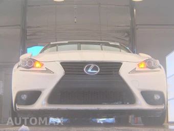 2016 Lexus IS 350 – miniatura 3