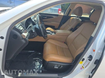 2016 Lexus LS 460 – miniatura 13