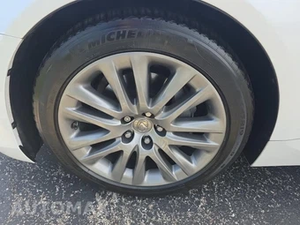 2016 Lexus LS 460 – miniatura 8