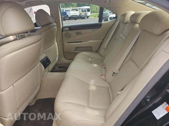 2016 Lexus LS 460 – miniatura 10