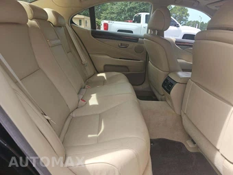2016 Lexus LS 460 – miniatura 13