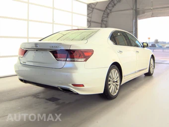 2016 Lexus LS 460L - miniatura 4