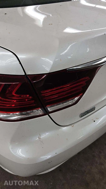 2016 Lexus LS 460L - miniatura 53