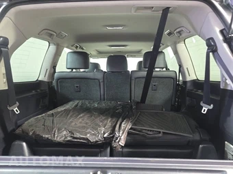2016 Lexus LX 570 – miniatura 16