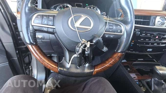 2016 Lexus LX 570 – miniatura 19