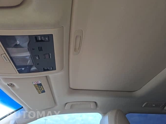 2016 Lexus LX 570 – miniatura 18