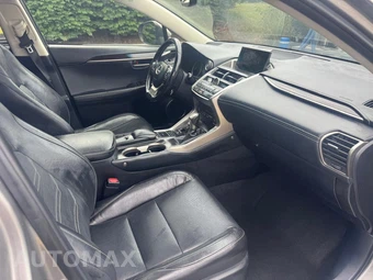 2016 Lexus NX 200t - miniatura 16