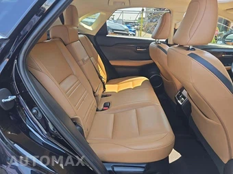 2016 Lexus NX 200t – miniatura 16