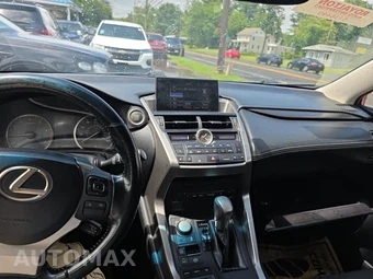 2016 Lexus NX 200t - miniatura 14