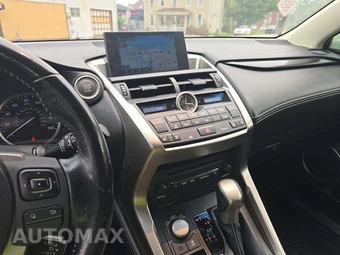 2016 Lexus NX 200t – miniatura 7