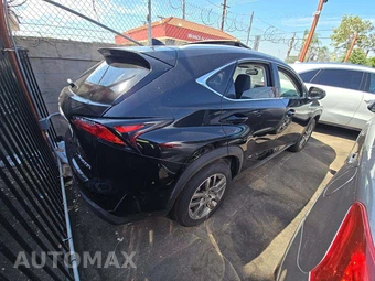 2016 Lexus NX 200t - miniatura 3