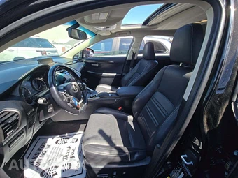 2016 Lexus NX 200t - miniatura 6