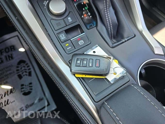 2016 Lexus NX 200t - miniatura 8