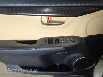 2016 Lexus NX 200t – miniatura 9