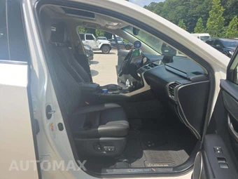 2016 Lexus NX 200t – miniatura 18