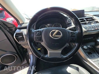 2016 Lexus NX 200t - miniatura 10