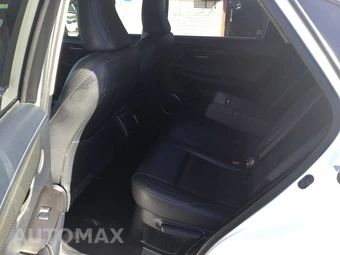 2016 Lexus NX 200t - miniatura 10