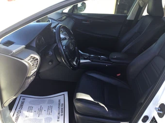 2016 Lexus NX 200t - miniatura 11