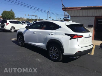 2016 Lexus NX 200t - miniatura 3