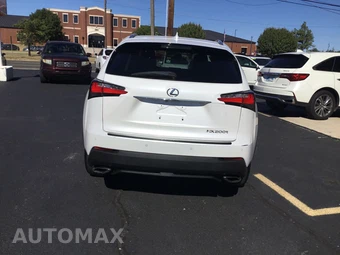 2016 Lexus NX 200t - miniatura 4