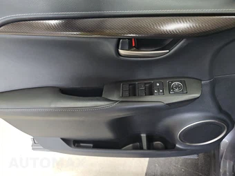 2016 Lexus NX 200t – miniatura 9