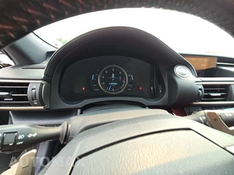 2016 Lexus RC 300 – miniatura 12