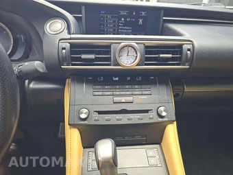 2016 Lexus RC 350 – miniatura 10