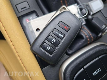 2016 Lexus RC 350 – miniatura 8
