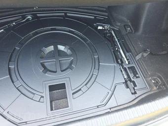 2016 Lexus RC F – miniatura 7