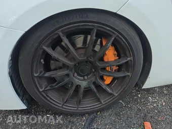 2016 Lexus RC F – miniatura 8