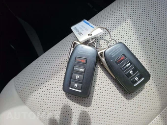 2016 Lexus RX 350 - miniatura 8