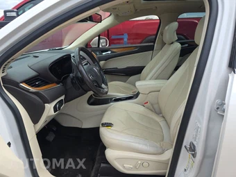 2016 Lincoln MKC Reserve – miniatura 7
