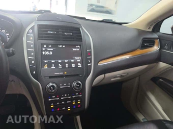 2016 Lincoln MKC Reserve – miniatura 10