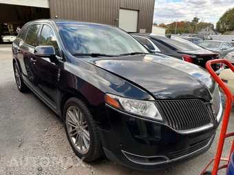 2016 Lincoln MKT EcoBoost – miniatura 4
