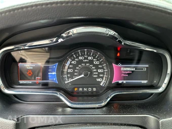 2016 Lincoln MKT EcoBoost – miniatura 8