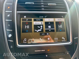 2016 Lincoln MKX Reserve - miniatura 18
