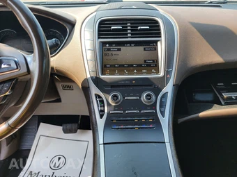 2016 Lincoln MKX Reserve – miniatura 17