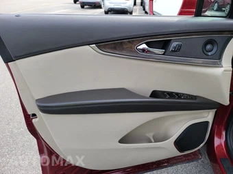 2016 Lincoln MKX Reserve – miniatura 9
