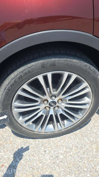 2016 Lincoln MKX Reserve – miniatura 21