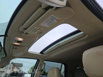 2016 Lincoln Navigator L Reserve – miniatura 8