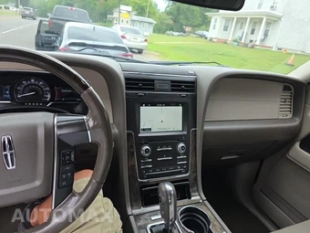 2016 Lincoln Navigator L Select – miniatura 14