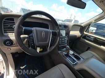 2016 Lincoln Navigator Select - miniatura 11