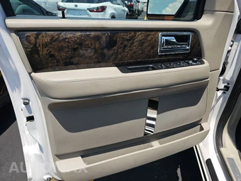 2016 Lincoln Navigator Select - miniatura 9