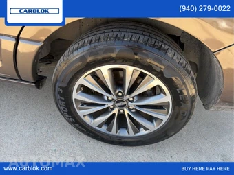 2016 Lincoln Navigator Select – miniatura 26