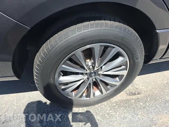 2016 Lincoln Navigator Select – miniatura 10