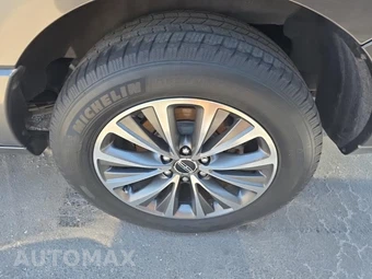 2016 Lincoln Navigator Select – miniatura 11