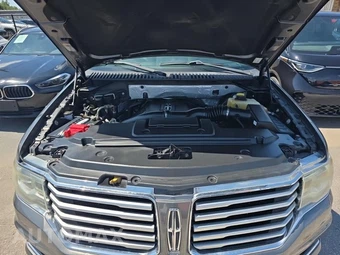 2016 Lincoln Navigator Select – miniatura 20