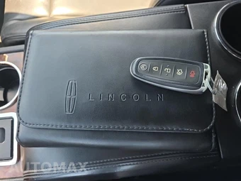 2016 Lincoln Navigator Select – miniatura 23